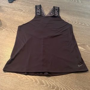 NWOT Nike Pro Womens L Intertwist Tank Top